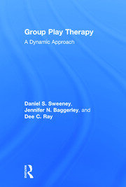 Group Play Therapy: A Dynamic Approach book cover