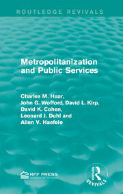 Metropolitanization and Public Services book cover